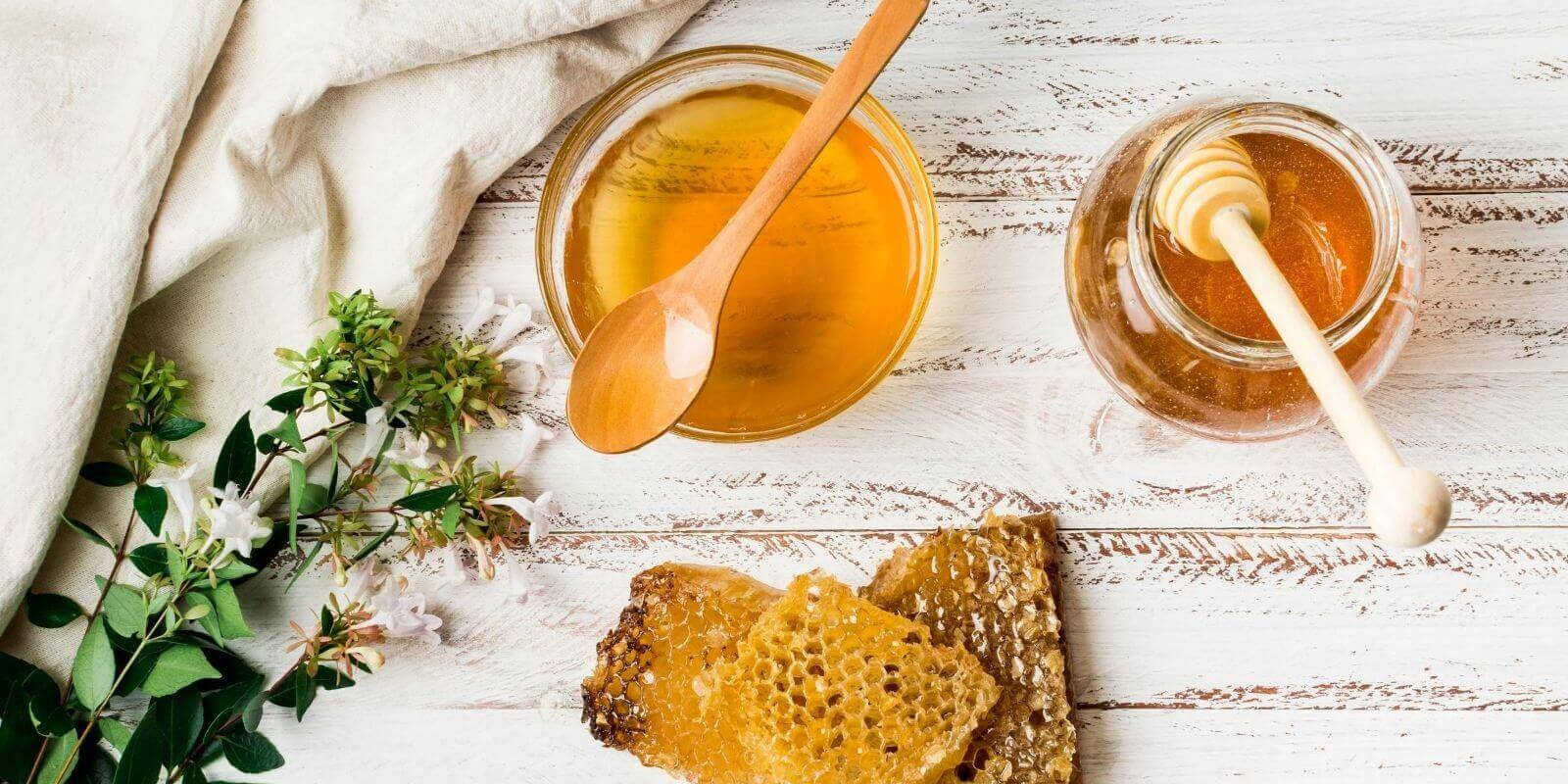 سرفه با عسل طبیعی به راحتی قابل درمان است