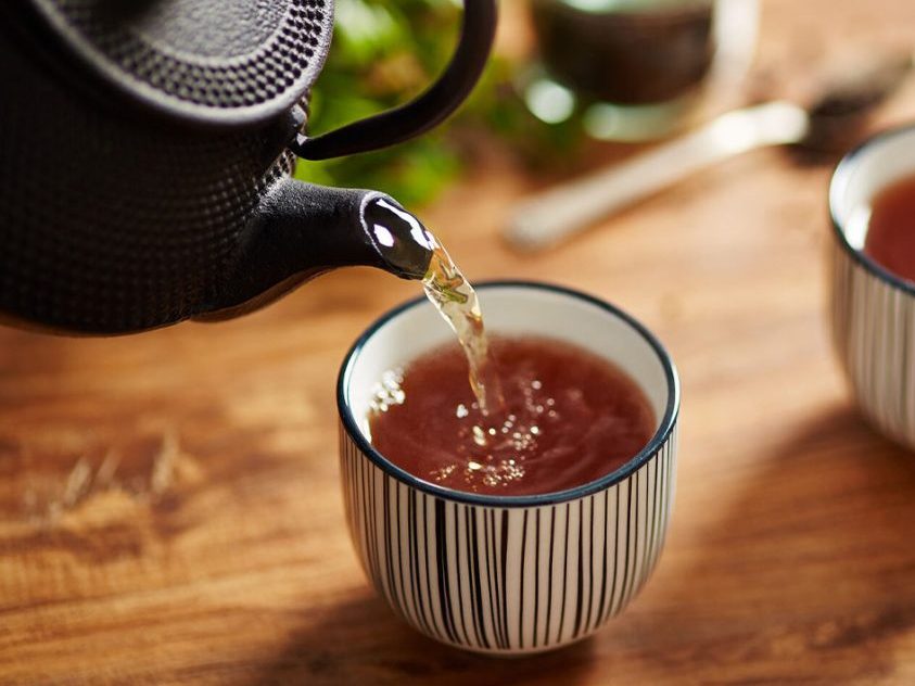 برخلاف تصورات مصرف چای بلافاصله پس از غذا برای سیستم گوارشی مشکلاتی را ایجاد می‌کند.